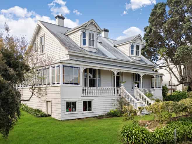  4A Clarence Road and 1A Hall Street, Northcote Point