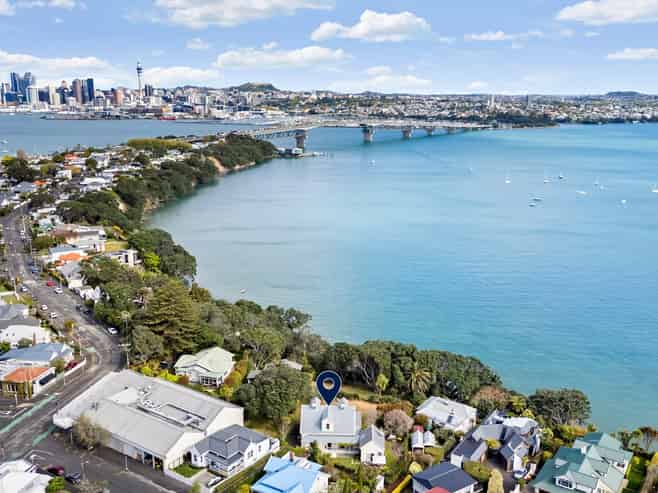  4A Clarence Road and 1A Hall Street, Northcote Point
