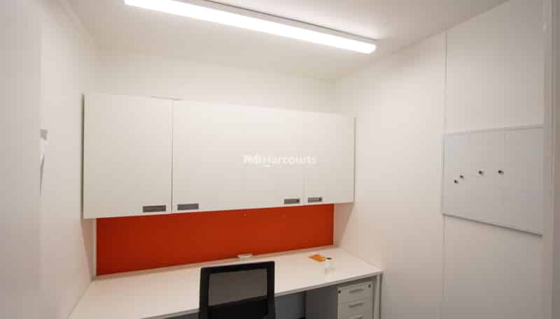 Office/130 Kitchener Road, Milford