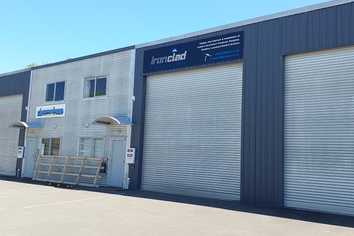 Ultimate Tradie Unit - Vacant Possession