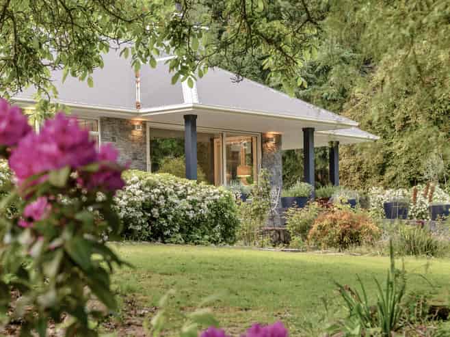 1025 Lake Hawea-Albert Town Road, Lake Hawea