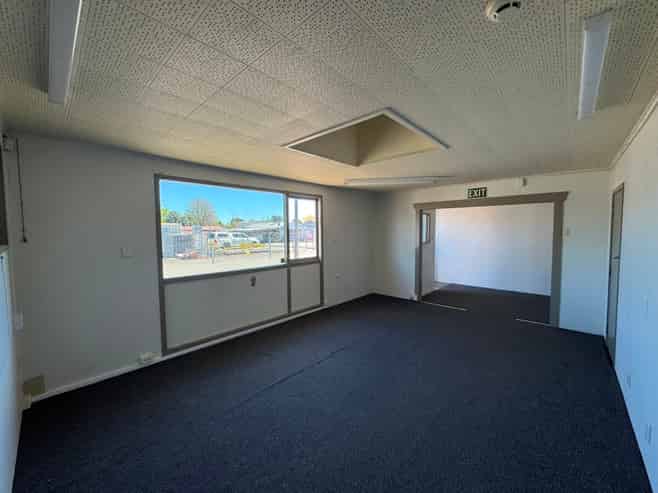Versatile Workshop & Office in Hokowhitu