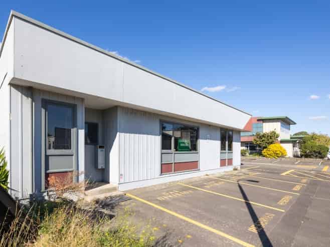 Versatile Workshop & Office in Hokowhitu