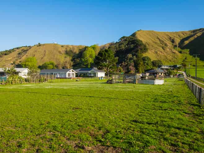 58 Lloyd George Road, Wainui