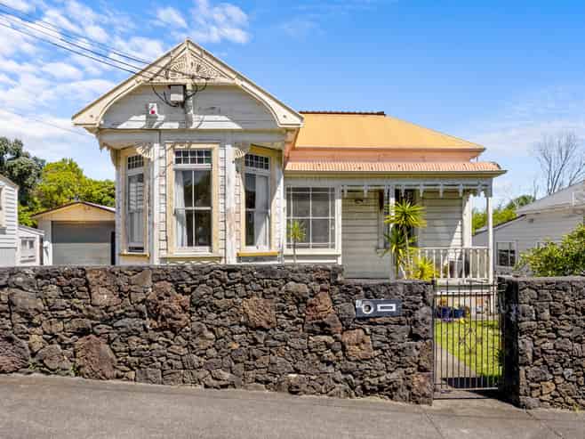 4 Raleigh Street, Mount Eden