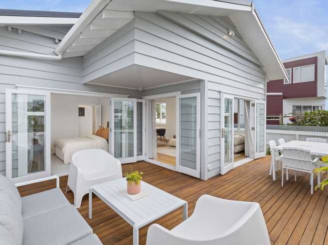 10 Joan Street, Point Chevalier