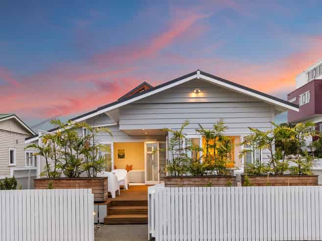 10 Joan Street, Point Chevalier