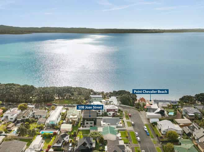 10B Joan Street, Point Chevalier
