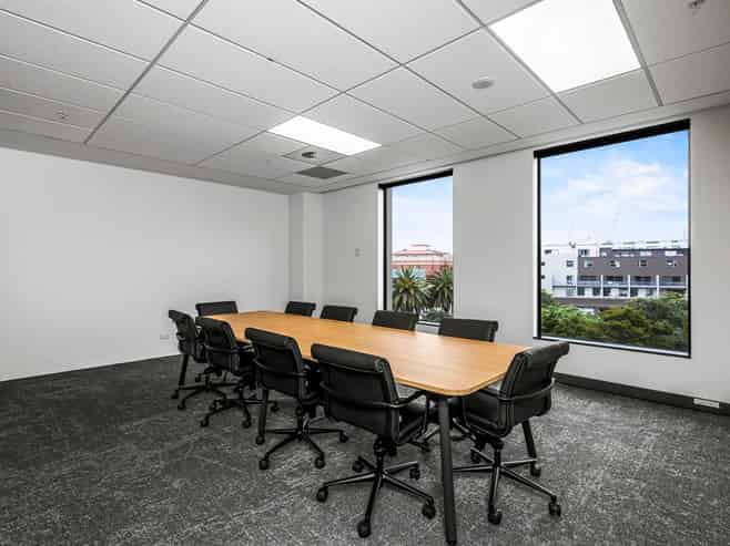  CBRE – Premium Quay Park Offices