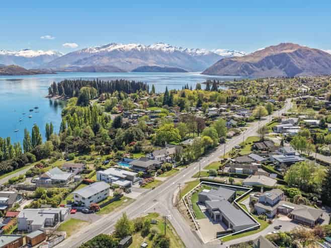 163 Lismore Street, Wanaka