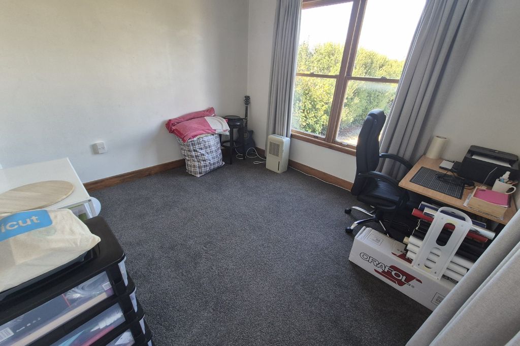 ALLENTON 3 BEDROOMS 5