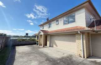 24 Stranraer Crescent, Wattle Downs