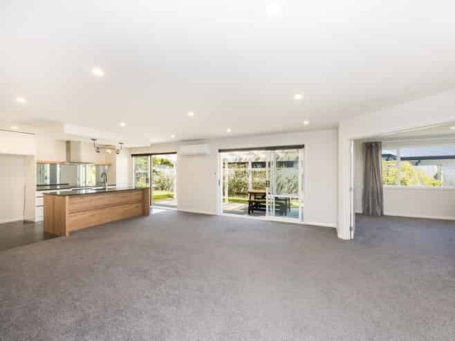 15 Monaco Grove, Fitzherbert