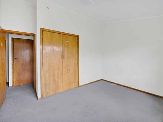 120 Broadway, Waitara