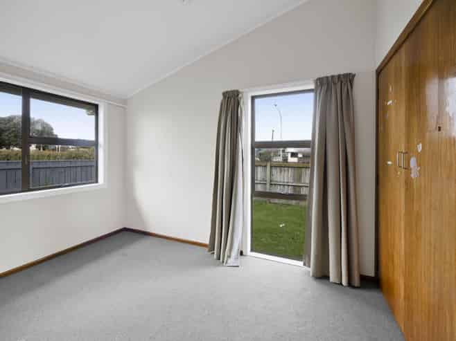 120 Broadway, Waitara