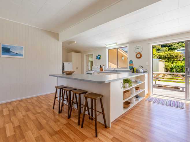 3 McHardy Place, Blackhead Beach, Omakere