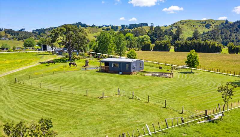 16 Guy Road, Kaipara Flats