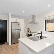 Short Term Studio- Furnished & ready to go! 4