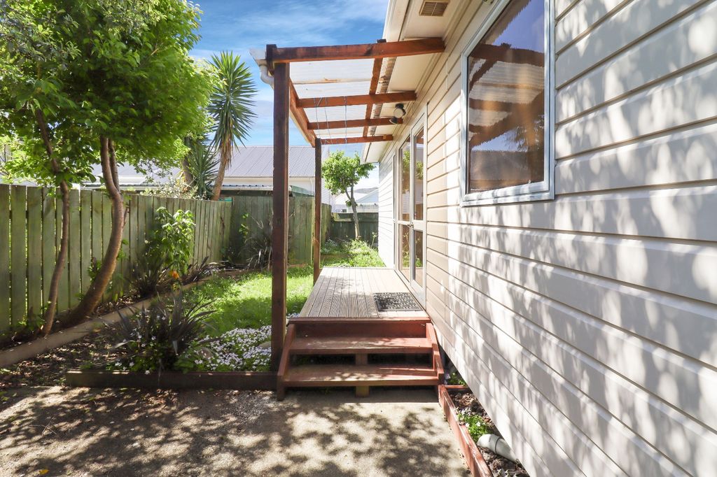 2 Bedroom, Naenae 2