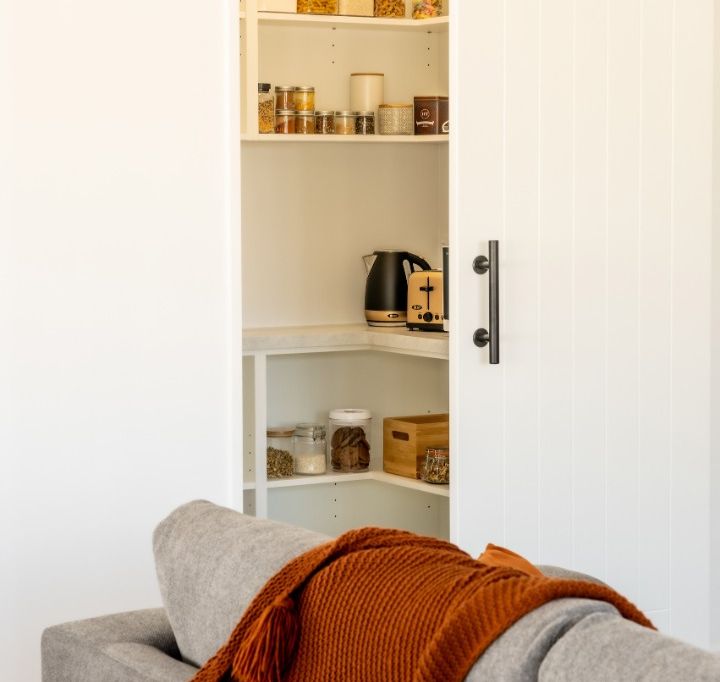 One of a Kind Centre City Apartment 4
