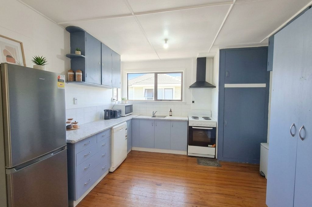 Spacious 3-Bedroom Living in Burnside 2