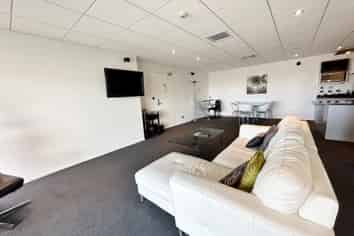 2/1 Wakefield Av, Sumner