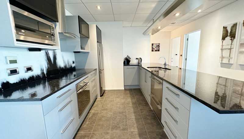 2/1 Wakefield Av, Sumner