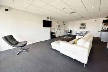 2/1 Wakefield Av, Sumner