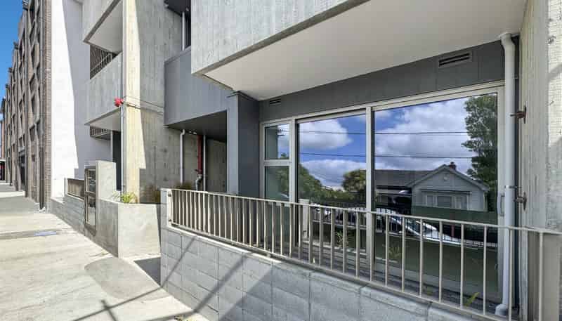 G05/2 Campbell Terrace, Petone