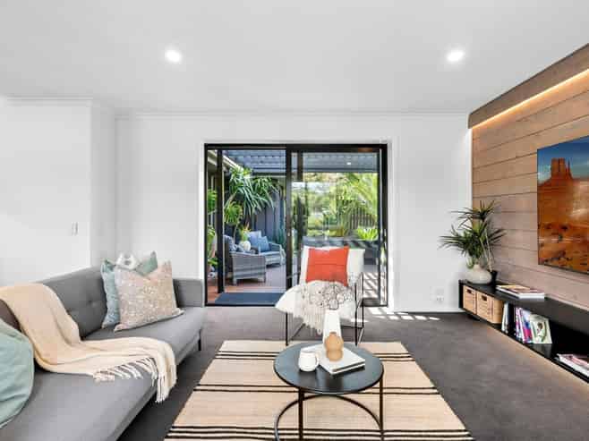 13 Valley Heights Road, Stepneyville