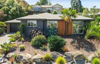 13 Valley Heights Road, Stepneyville