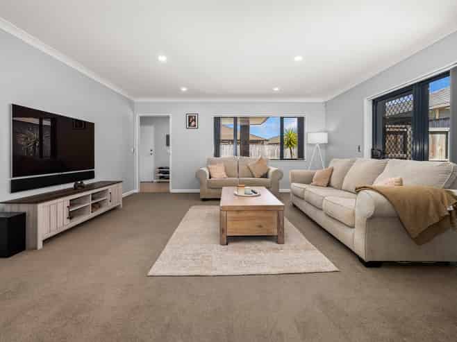 25 Cascade Way, Paraparaumu