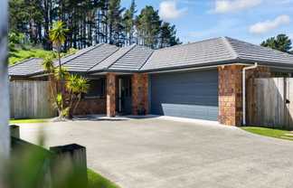 25 Cascade Way, Paraparaumu