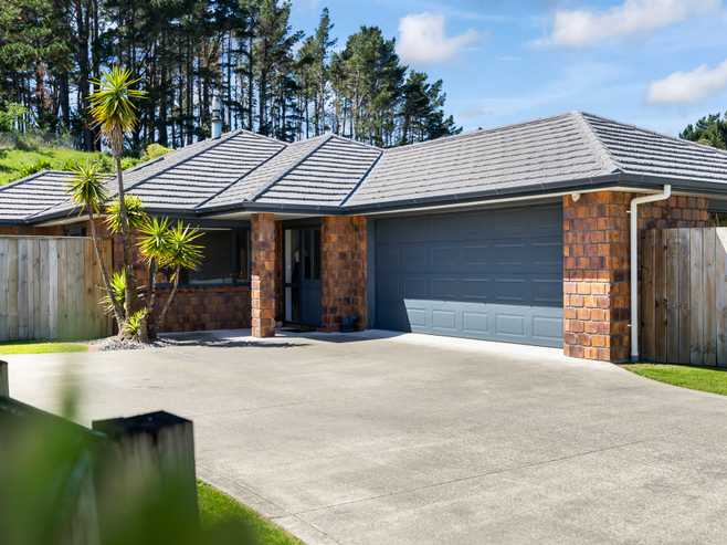 25 Cascade Way, Paraparaumu