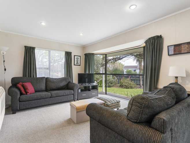 25 King Street, Carterton