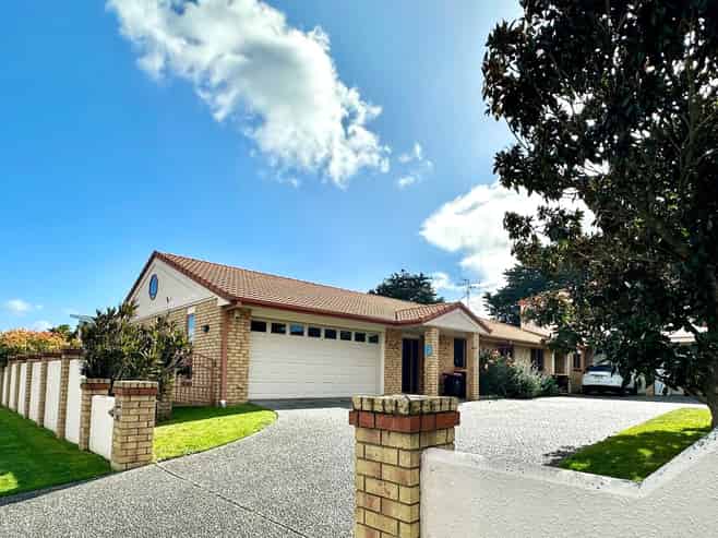 145 Gravatt Road, Papamoa