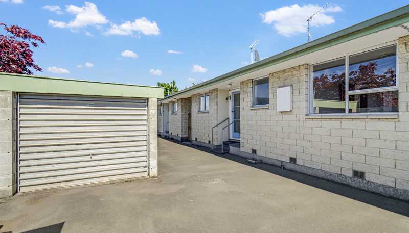 2/260 Cameron Street, Ashburton