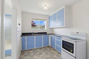 2/260 Cameron Street, Ashburton