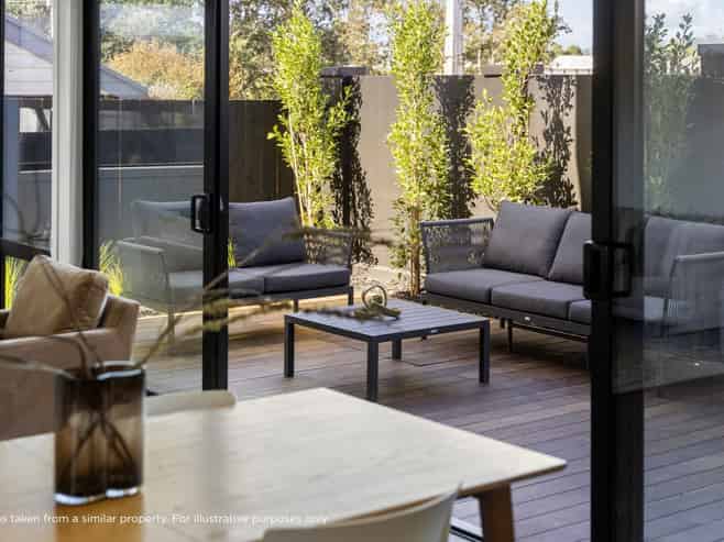 213C Meola Road, Point Chevalier