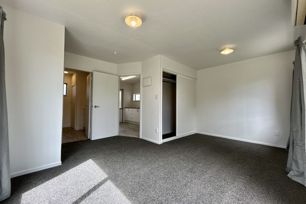 Charming Studio with Garage 5