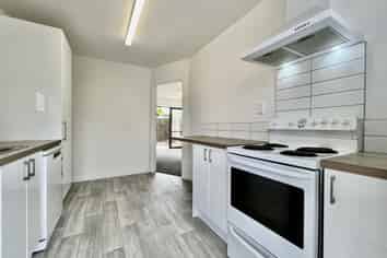 2/11 Burns Street , Sydenham