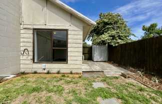 2/11 Burns Street , Sydenham