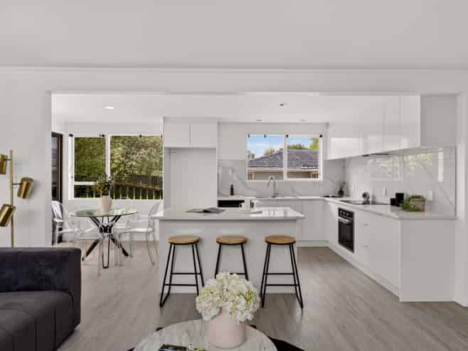 44 Kemp Road, Massey