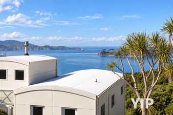 24 Dress Circle, Newlands