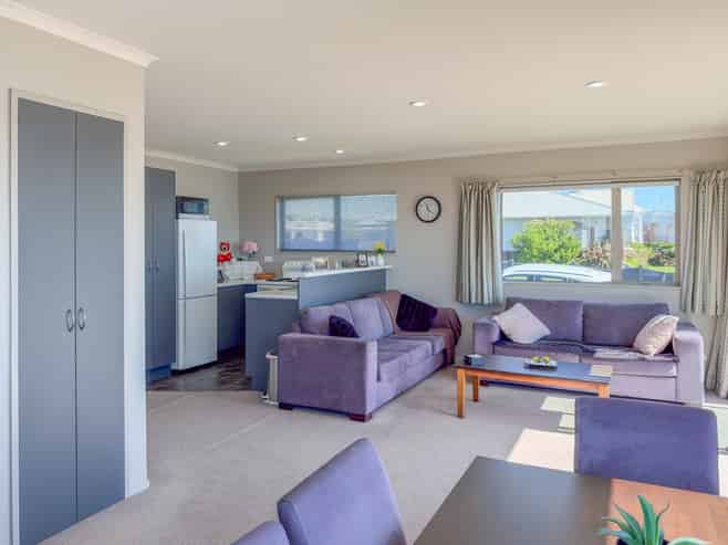 2 Burrows Street, Bluff