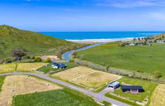 50 Punawaitai Road, Pourerere