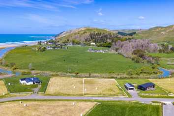50 Punawaitai Road, Pourerere