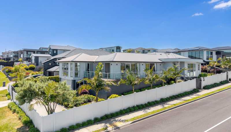 152 Ninth View Avenue, Beachlands