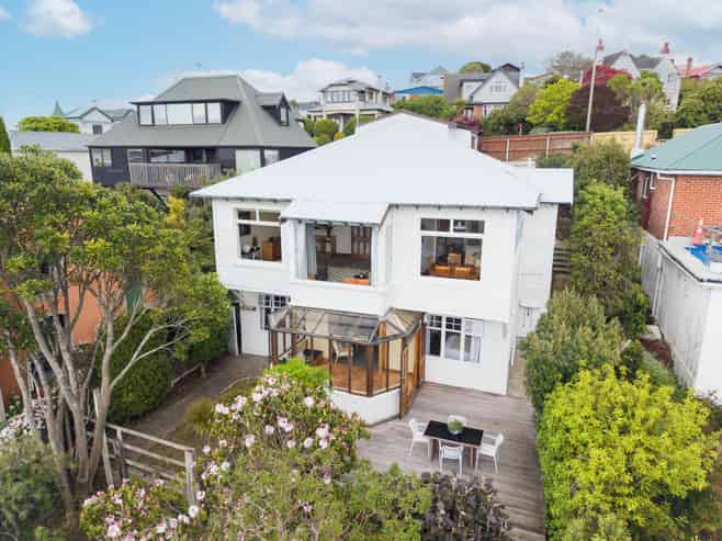 32 City Road, Roslyn