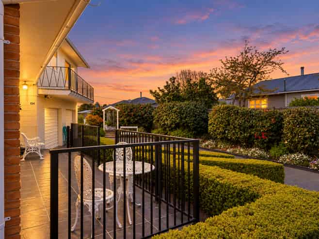 154 Mays Road, Saint Albans
